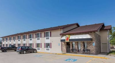 Super 8 by Wyndham Wayne