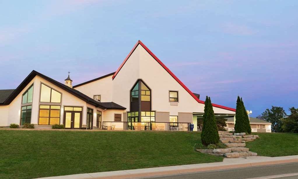 Days Inn by Wyndham Kingston