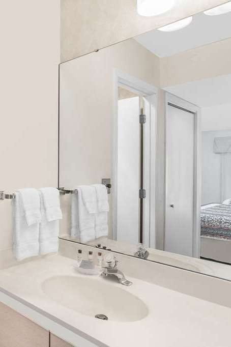 Hotel Hawthorn Extended Stay by Wyndham Green Bay photo 5