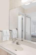 Hotel Hawthorn Green Bay photo 5