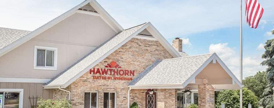 Hawthorn Suites Green Bay