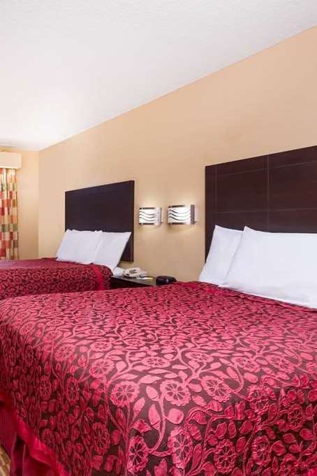 Hotel Days Inn Simpsonville photo 2