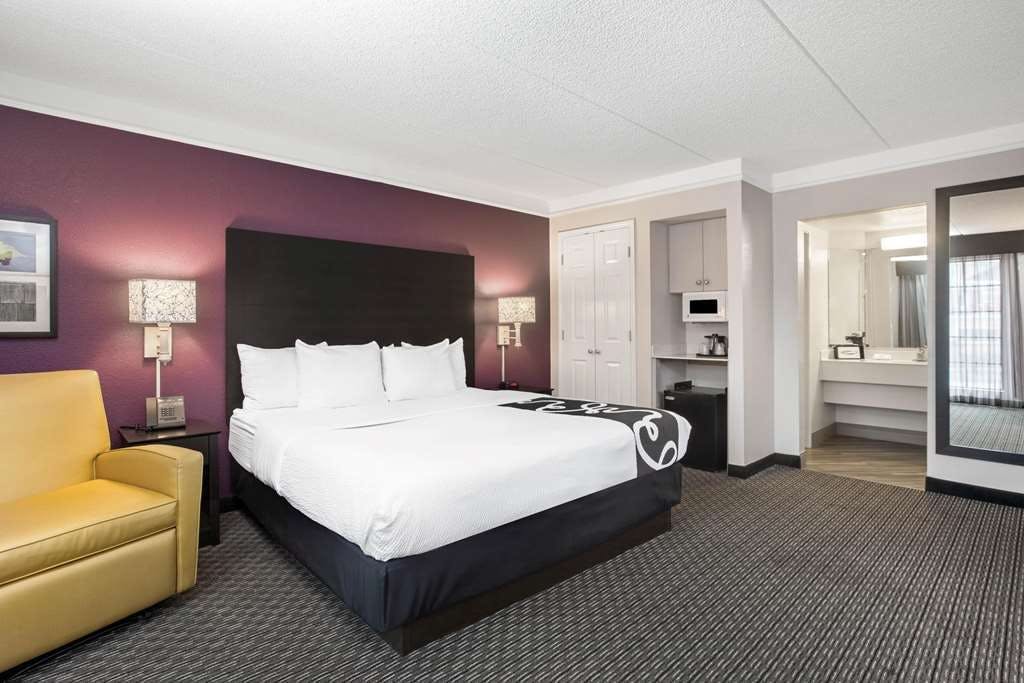 Hotel La Quinta Inn by Wyndham Fresno Yosemite photo 2