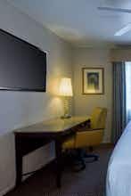 Hotel Ramada Costa Mesa photo 3