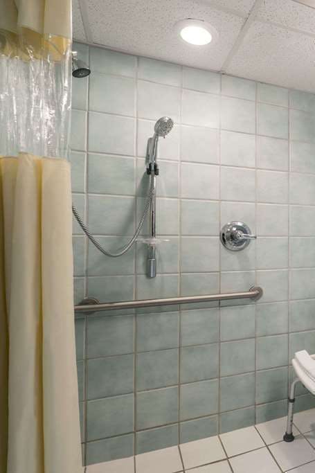 Hotel Days Inn by Wyndham Panama City Beach/Beachfront Resort photo 4