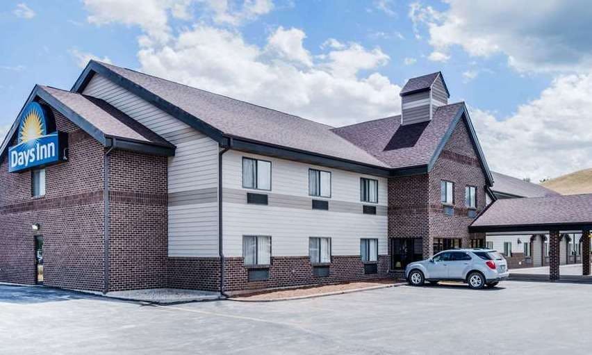 Days Inn by Wyndham Sturgis
