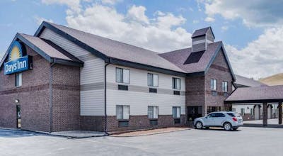 Days Inn by Wyndham Sturgis