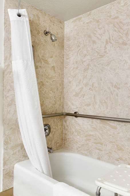 Hotel Ramada by Wyndham Arcata photo 4