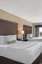 Hotel La Quinta IS Springfield photo 2