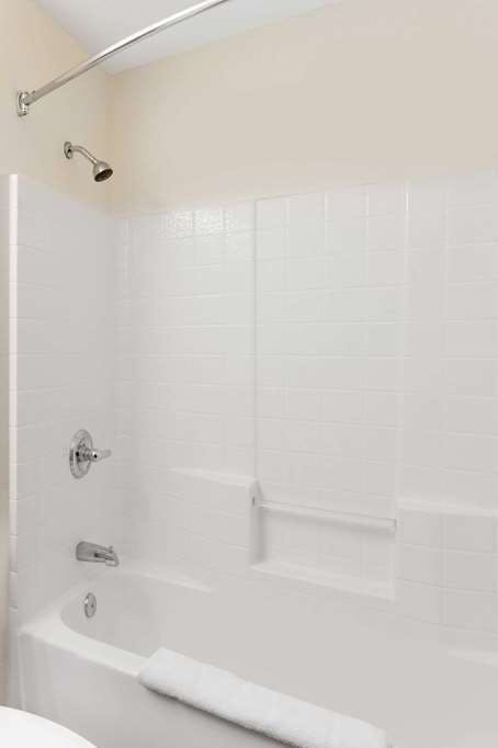 Hotel Microtel Inn & Suites by Wyndham Wellton photo 5