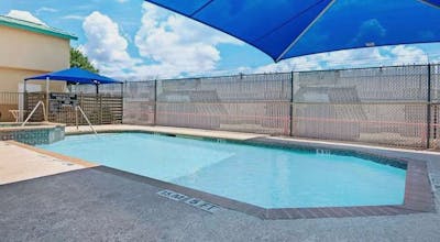 Days Inn by Wyndham San Antonio Airport