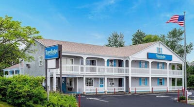 Travelodge by Wyndham Cape Cod Area