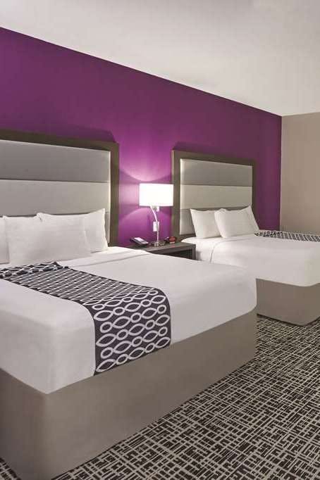 Hotel La Quinta Inn & Suites by Wyndham Springfield IL photo 2