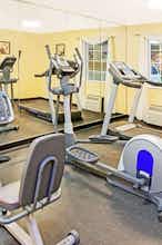 Hotel Days Inn Suites Terre Haute photo 3
