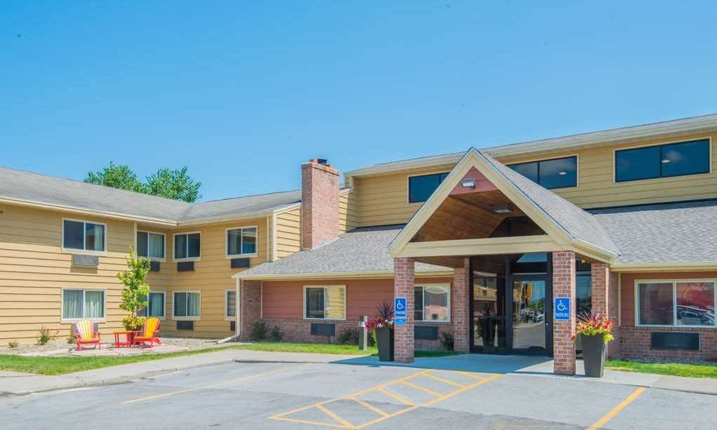 AmericInn by Wyndham Ames