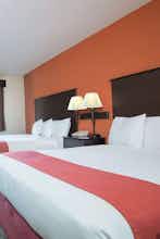 Hotel AmericInn Ames photo 2