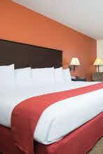Hotel AmericInn Ames photo 1