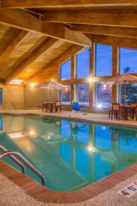 Hotel AmericInn by Wyndham Ames photo 4