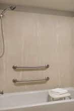 Hotel Baymont by Wyndham Wilmington photo 5
