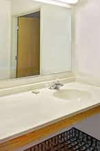 Hotel Super 8 Canonsburg PA photo 4