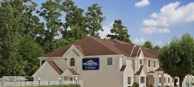 Microtel Ponchatoula Hammond