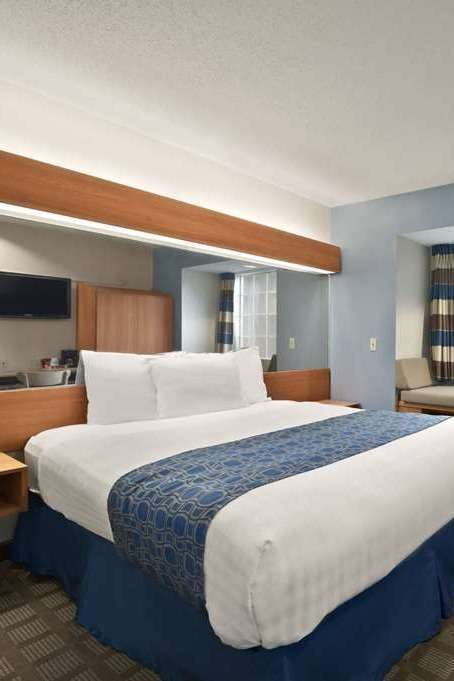 Hotel Microtel Inn & Suites by Wyndham Ponchatoula/Hammond photo 1