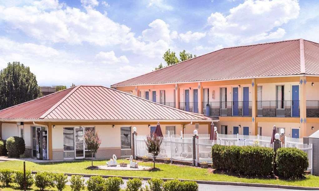 Days Inn by Wyndham Augusta Wheeler Road