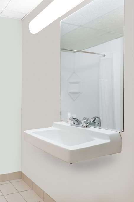 Hotel Days Inn by Wyndham Augusta Wheeler Road photo 5