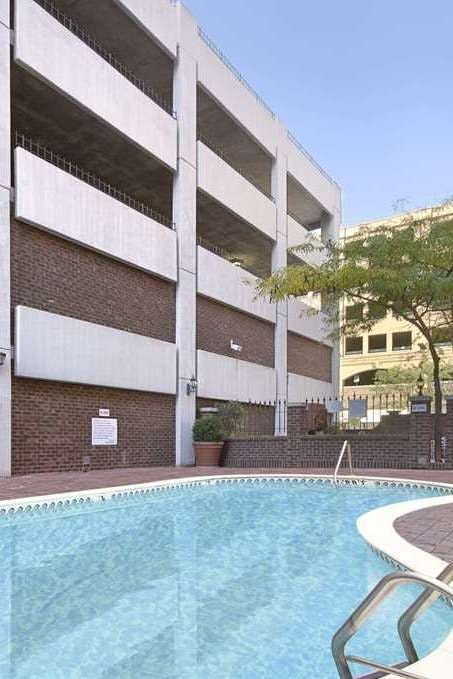 Hotel Days Inn by Wyndham Baltimore Inner Harbor photo 4