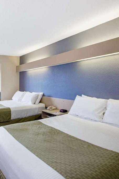 Hotel Microtel Statesville photo 2