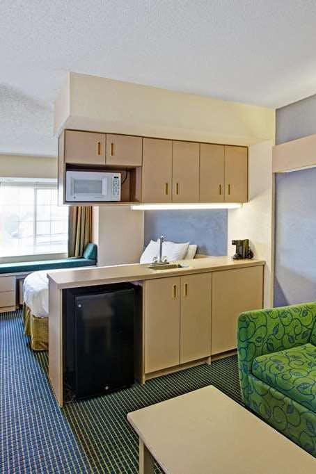 Hotel Microtel Statesville photo 4