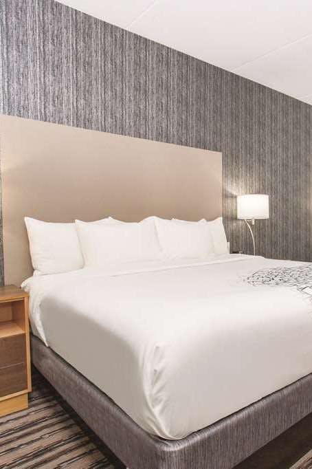 Hotel La Quinta Inn & Suites by Wyndham Buffalo Amherst photo 1