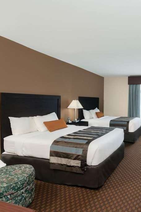 Hotel Wingate by Wyndham Lexington photo 4