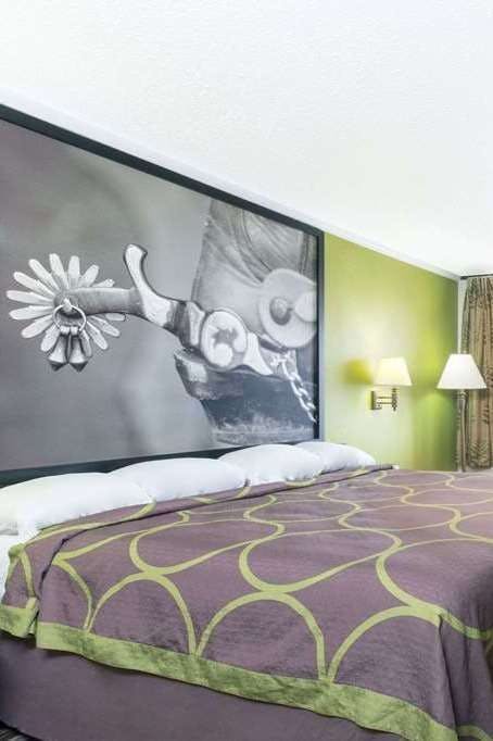 Hotel Super 8 Longview North photo 1