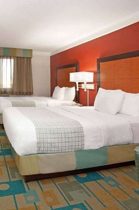 Hotel La Quinta Inn by Wyndham Cheyenne photo 2