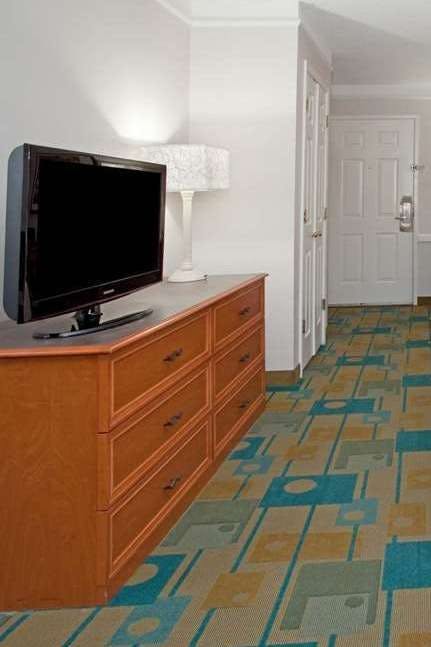 Hotel La Quinta Inn by Wyndham Cheyenne photo 3