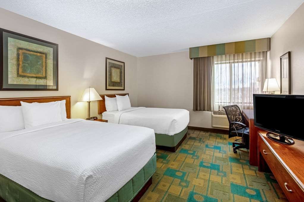 Hotel La Quinta Inn & Suites by Wyndham Des Moines West Clive photo 5