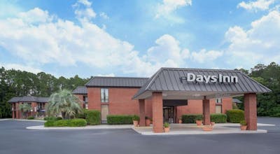 Days Inn by Wyndham Statesboro