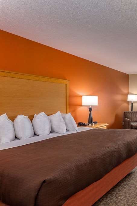 Hotel AmericInn by Wyndham Boscobel photo 1