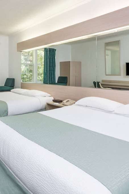 Hotel Microtel Inn & Suites by Wyndham Athens photo 3