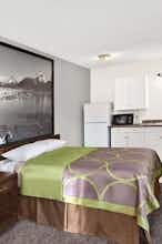 Hotel Super 8 Kamloops East photo 2