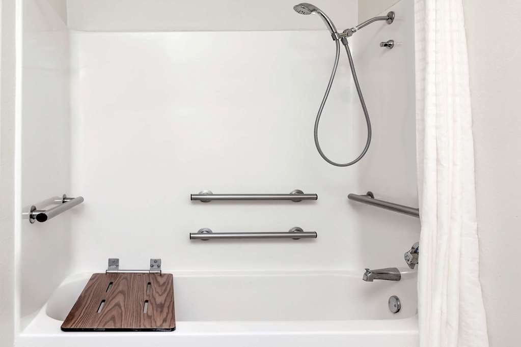 Hotel Howard Johnson by Wyndham Scott Lafayette photo 4