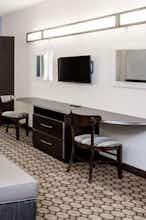 Hotel Microtel Inn & Suites by Wyndham Elkhart photo 2
