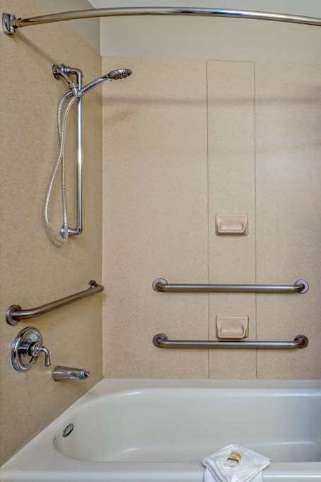 Hotel La Quinta Inn & Suites by Wyndham Manteca - Ripon photo 4