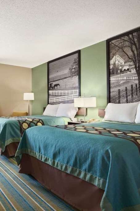 Hotel Super 8 Mattoon IL photo 4