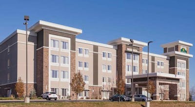 La Quinta Inn & Suites by Wyndham Morgantown