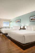 Hotel Wyndham Newport photo 2
