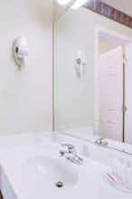 Hotel Days Inn Trumann AR photo 5