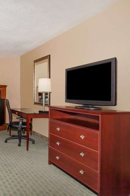 Hotel Days Inn Utica photo 3