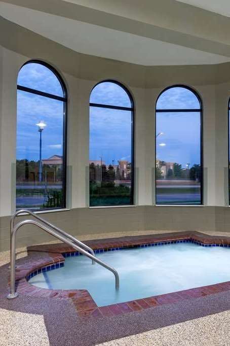 Hotel Wingate by Wyndham - Wisconsin Dells photo 4